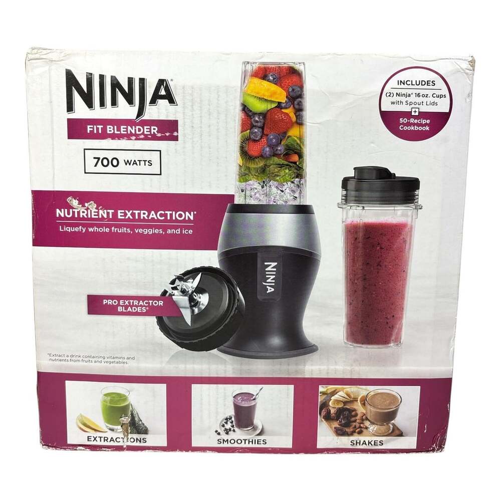 Ninja Fit 700W SingleServe Blender w/16oz Smoothie & Juicing Cups QB3001SS NEW